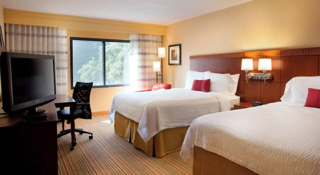 Люкс Courtyard Sacramento Airport Natomas