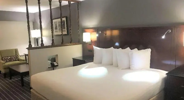 Номер Standard SureStay Plus Hotel by Best Western Greenwood
