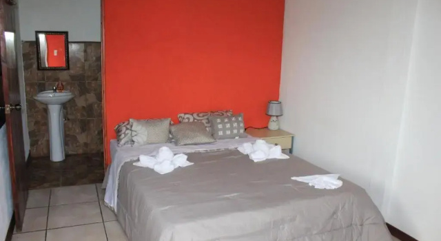 Standardní Dvoulůžkový s manželskou postelí pokoj Hotel Your House