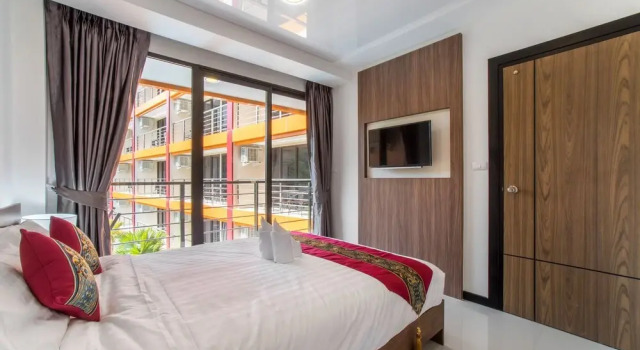 Naiharn Sea Condominium S402
