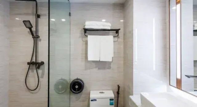 Marquis Hotel & serviced apartment, Забронировать Апартаменты/квартира Отели Бангкока с бассейном, Бассейн