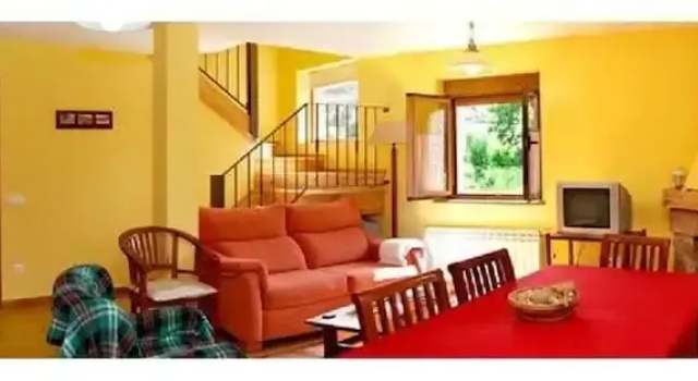 Casa Rural Las Verdes II, Book Hotel Cabrillanes Castile and Leon