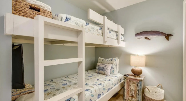 Laketown Wharf 1003, Gulf View, Sleeps 6. Free Fun! Updated! 1 Bedroom Condo by RedAwning, Забронировать Апартаменты/квартира Апартаменты Панама-Сити, рядом с Coconut Creek Family Fun Park, Апартаменты/квартира