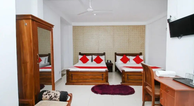 OYO 365 Kingsgate Transit Hotel, Reserva ahora Hotel Katunayake Distrito de Gampaha