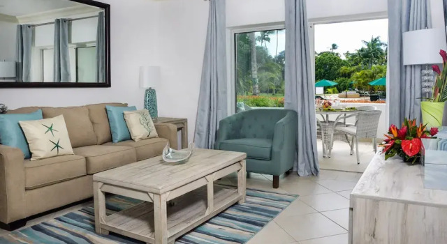 Royal Glitter Bay Villas, Prenota Hotel Hotel a Holetown con piscina, Piscina