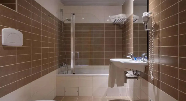 Двухместный номер Deluxe TRYP by Wyndham Porto Centro Hotel