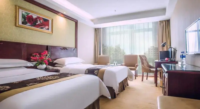 Двухместный номер Superior Vienna International Hotel Huizhou South Railway Station