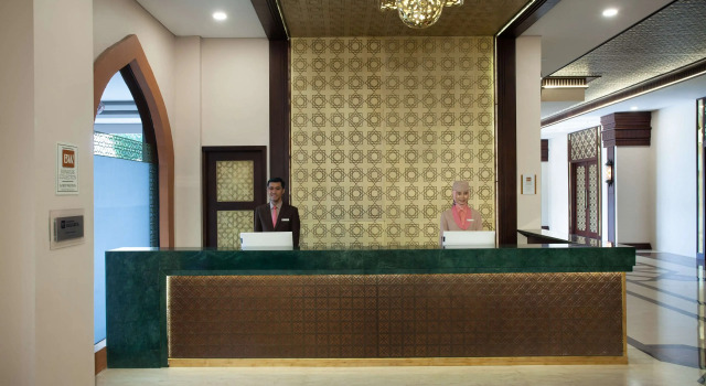 Alhambra Hotel & Convention, BW Signature Collection, Book Hotel Cikunten 