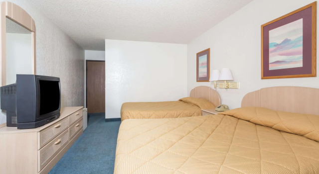 Шестиместный номер Standard Knights Inn Payson
