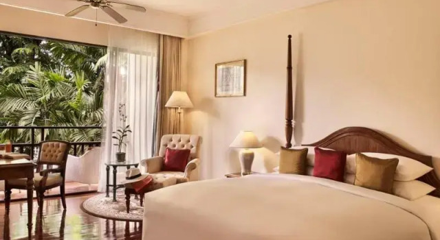 Номер Standard с балконом Sofitel Angkor Phokeethra Golf & Spa Resort