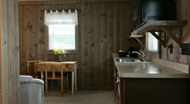 Cedar Ridge Cabins, Varaa Mini-hotelli Honor Crystal Mountain