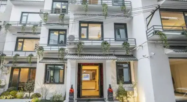 Qiji Homestay (China National Garden Branch), Забронировать Отель Отели Лао Ченг с парковкой, Парковка