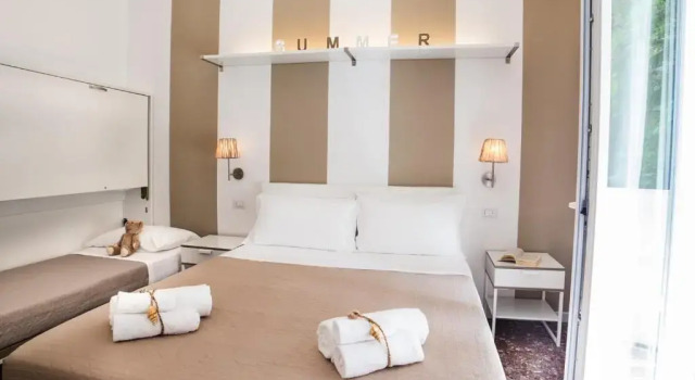 Двухместный номер Standard De La Ville Hotel