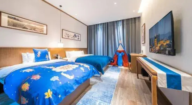 Семейный тент QIANNA HOTEL FINE