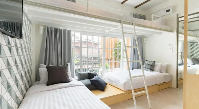 Четырёхместный номер Standard с балконом The Pattern Boutique Hotel