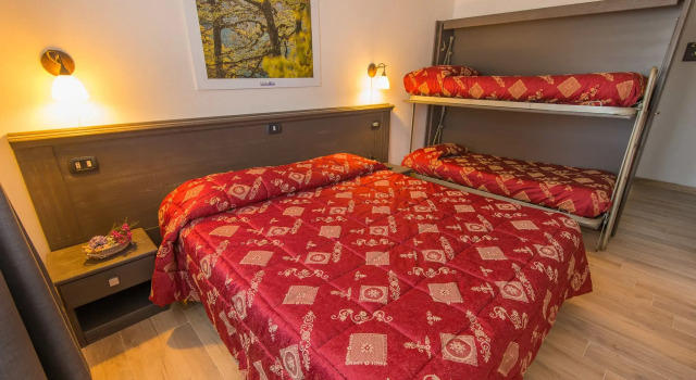 Hotel Iris