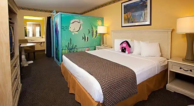Четырёхместный семейный номер Standard International Palms Resort Cocoa Beach