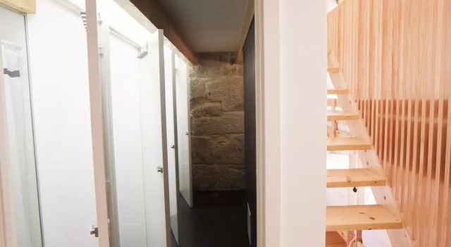 Кровать в общем номере Мансарда с видом на реку Happy Porto Hostel