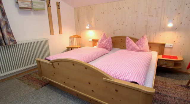 Modern Apartment Near Ski Area in Leogang, Забронировать Апартаменты/квартира Отели Леоганг с парковкой, рядом с Asitzbahn II, Парковка
