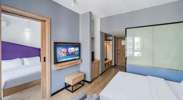 Люкс Premier Sansan Hotel (Chongqing Longhu Shidai Tianjie)