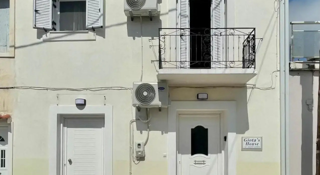 Giota’s House, Prenota Hotel Hotel a Messinia con parcheggio, Parcheggio