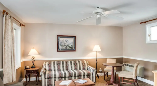 Одноместный люкс Deluxe Boxwood Lodge Blowing Rock near Boone-University