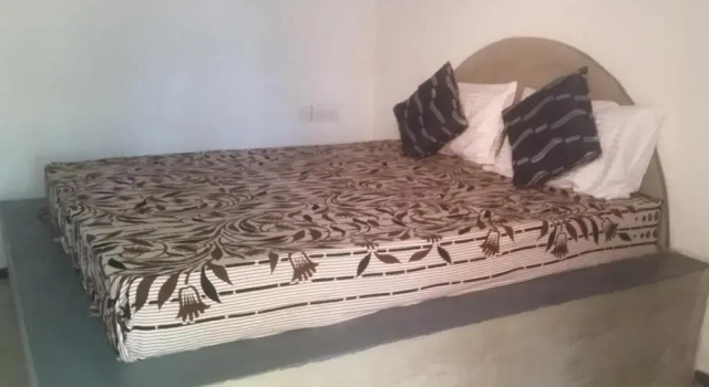 Angry birds homestay, Забронировать Отель Отели Хабарана с парковкой, рядом с Habarana Lake, Парковка