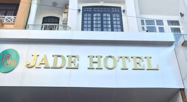 Jade Hotel