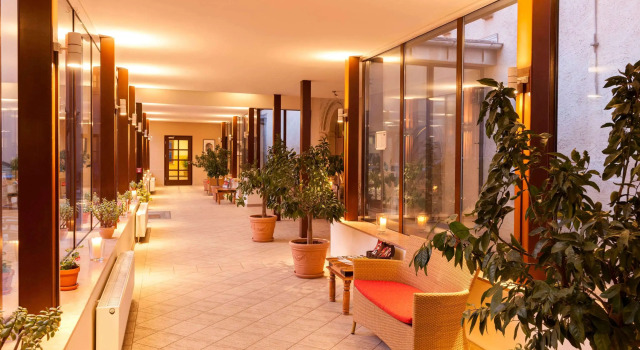 Wyndham Garden Quedlinburg Stadtschloss, Book Hotel Hotels in Garz with a Pool, Swimming Pool