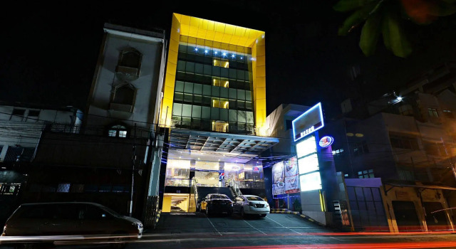 ZEN Rooms Pluit Bandengan, Забронировать Отель Отели Джакарты с парковкой, рядом с Glodok Market, Парковка