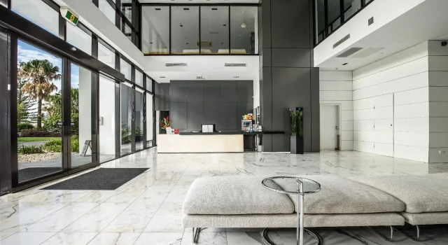 Ultra Broadbeach, Забронировать Апарт-отель Апарт-отели Голд-Кост, рядом с Broadbeach North Tram Station, Апарт-отель