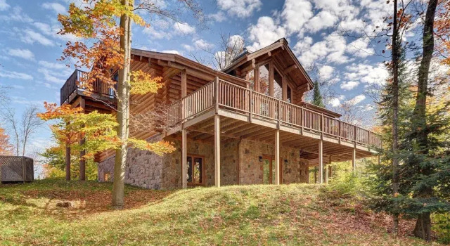 Chalet Nikita, Buchen Sie Chalet Hotels in Québec mit Parkplatz, Parkplätze