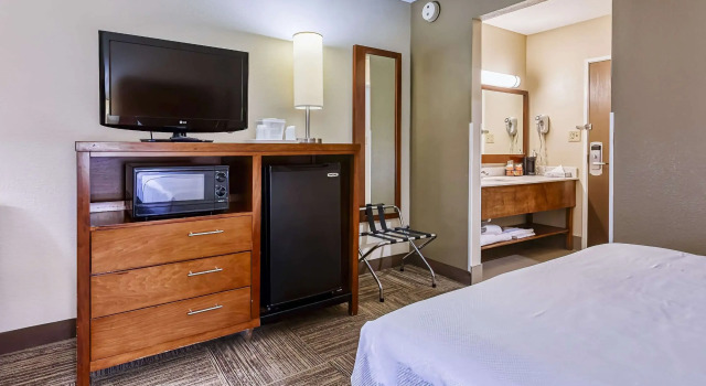 Четырёхместный номер Standard Comfort Inn & Suites Shepherdsville - Louisville South