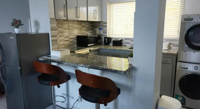 Апартаменты Contemporary Ocean view 2bed Carib Ocho Rios Condo