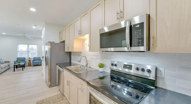 St Clair Apartment - Walk to River & Boardwalk!, Rezerwuj Apartament St. Clair Michigan