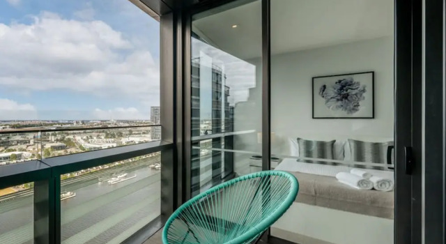 Апартаменты Melbourne Private Apartments - Collins Street Waterfront, Docklands