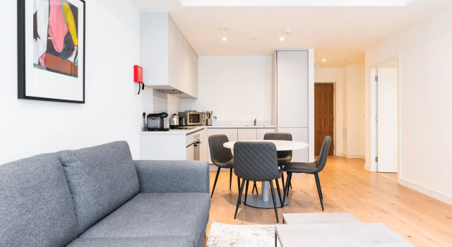 The Hunt One, Prenota Hotel Contea di Dublino 
