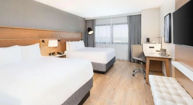 Четырёхместный номер Standard Radisson Hotel Nashville Airport