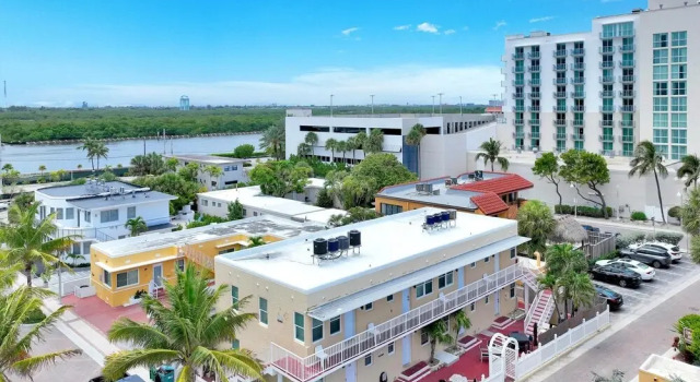 2 Apartments in 1 for Double the Fun, Rezerwuj Apartament Hollywood Panhandle Florida