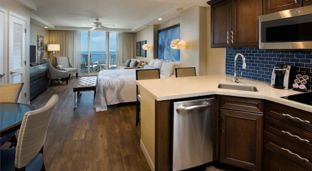 Двухместная Studio Suite Palm Tower рядом с пляжем Lido Beach Resort - Sarasota