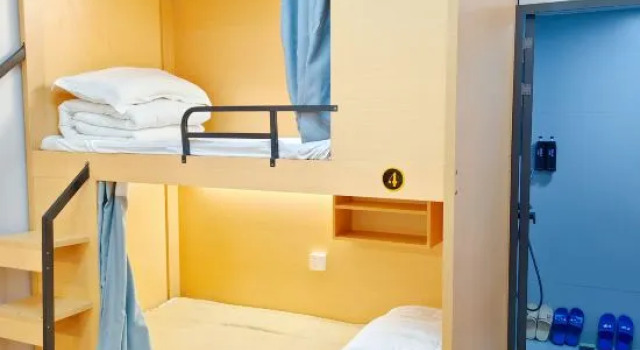 Кровать в общем номере (женский номер) Huashan Gehui Hotel
