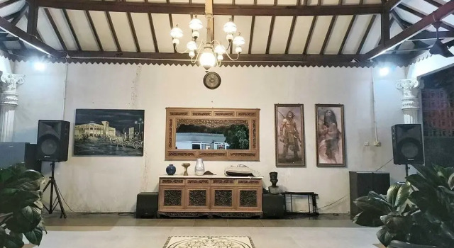 Omah Keniten, Book Hotel Sleman Yogyakarta Province