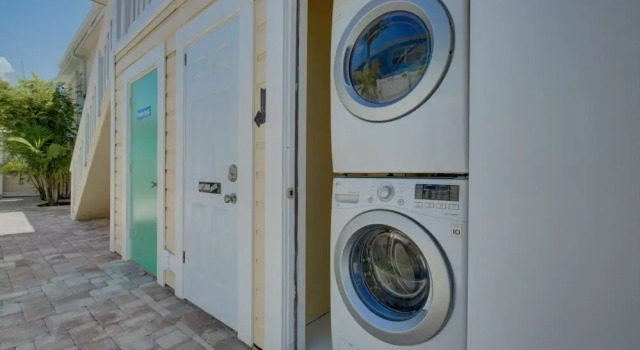 Lulu's Key House Green, Забронировать Отель Отели Сиеста-Ки с парковкой, Парковка