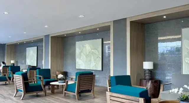 Deluxe Executive End Unit in Downtown Makati, Prenota Hotel Makati City 