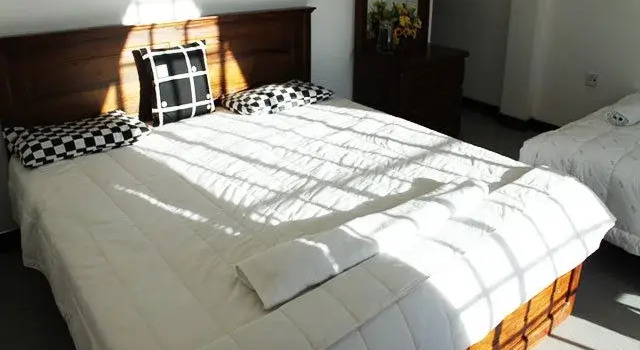 Riseans White Palace