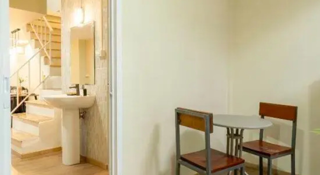 Zen Haus (Newly furbished home with 5 min to Onnut BTS), Забронировать Отель Отели Бангкока 4 звезды, рядом с Банг Чак, 4*