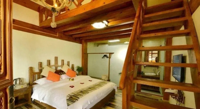 Lijiang Meilong Town Inn, Забронировать Отель Лицзян Юньнань, рядом с Улица Сквер-стрит Древнего города Даянь