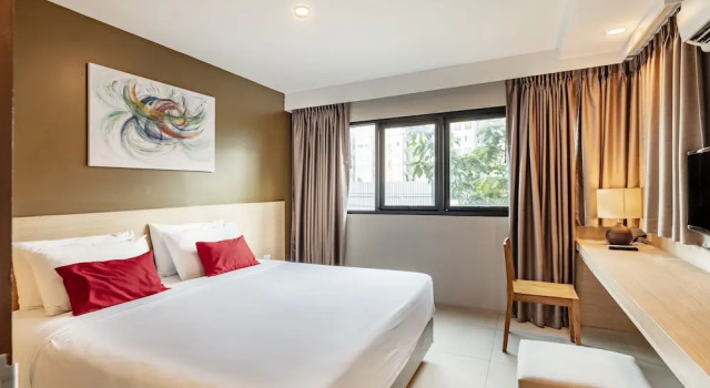 Люкс с балконом Livotel Hotel Kaset Nawamin Bangkok
