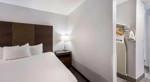 Полулюкс Standard Red Lion Inn & Suites Grants Pass