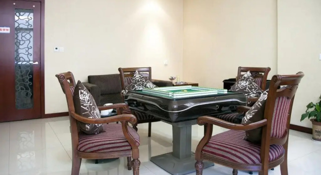 Yixing Grand Hotel, Book Hotel 5-Star Hotels in Yixing, 5*